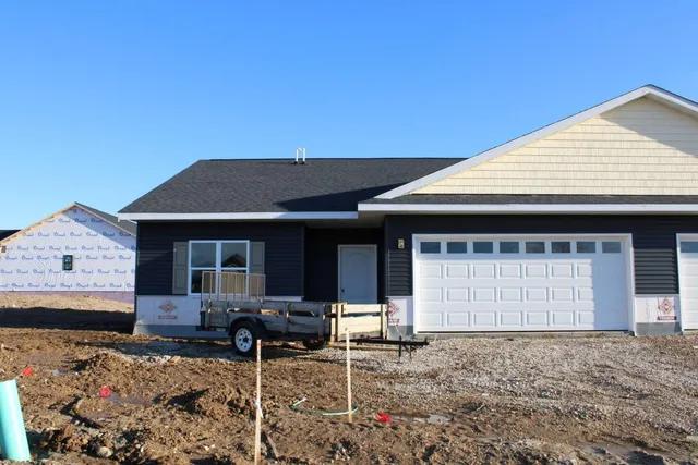 $335,000 | 1352 Kettle Drive, Kewaskum, WI 53040
