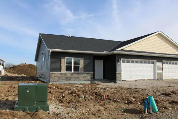 $335,000 | 1352 Kettle Drive, Unit 2, Kewaskum, WI 53040