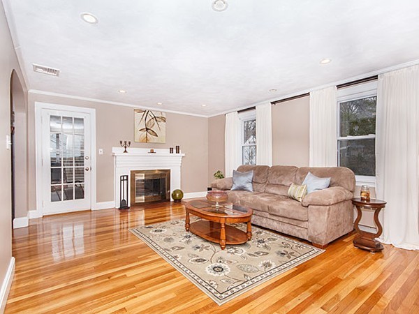 66 Margaret Road Newton, MA 02461 - Photo 6 of 18