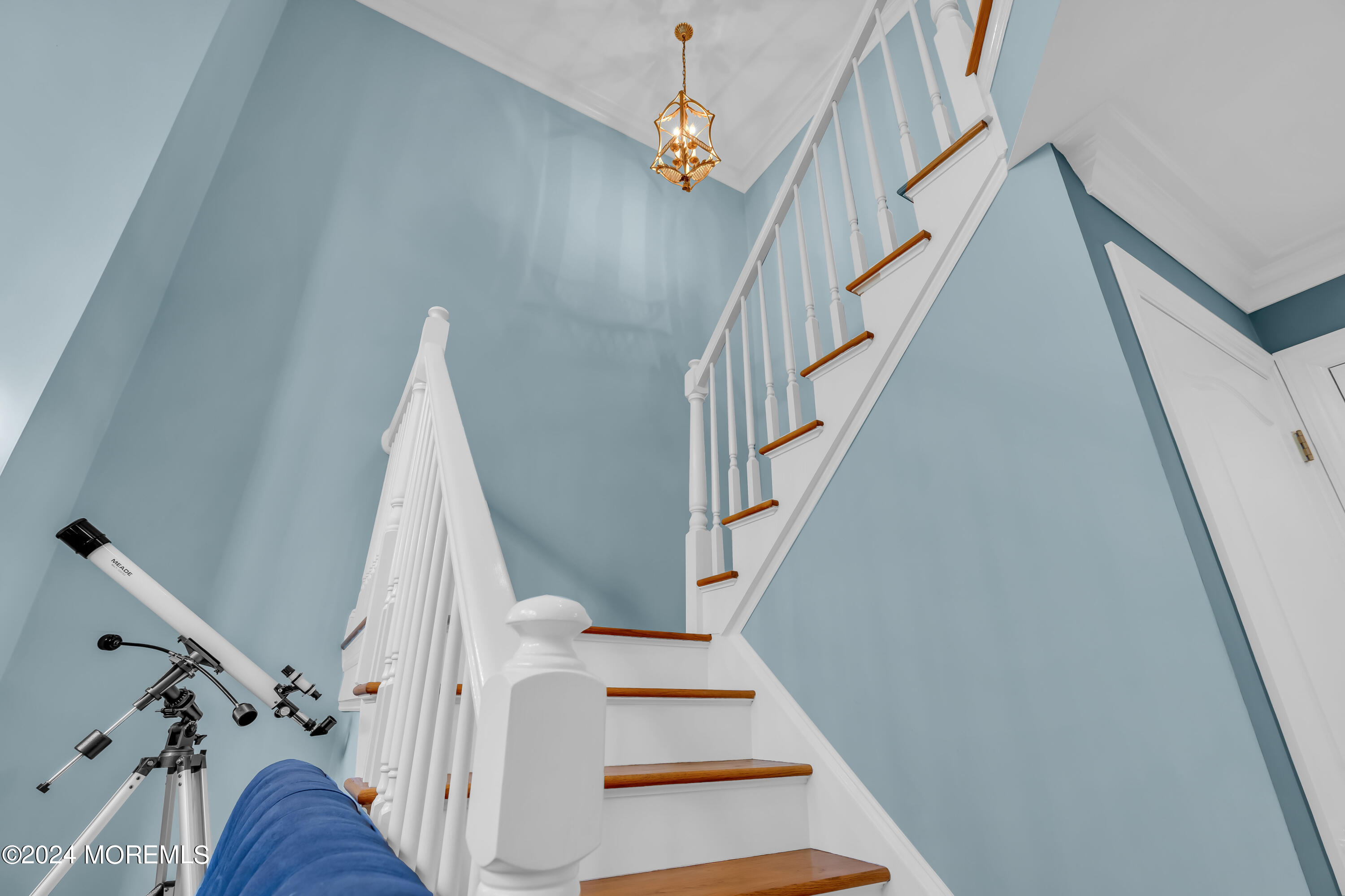 5 Oceanside Court Spring Lake Heights, NJ 07762 - Photo 23 of 40 Stairwell