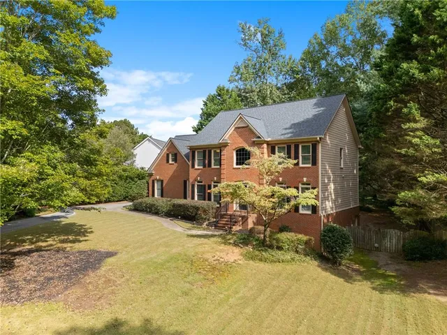 $750,000 | 3505 Chartwell Drive, Suwanee, GA 30024