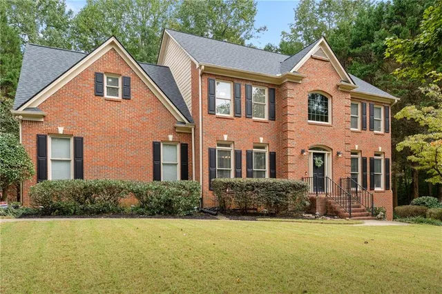 $750,000 | 3505 Chartwell Drive, Suwanee, GA 30024