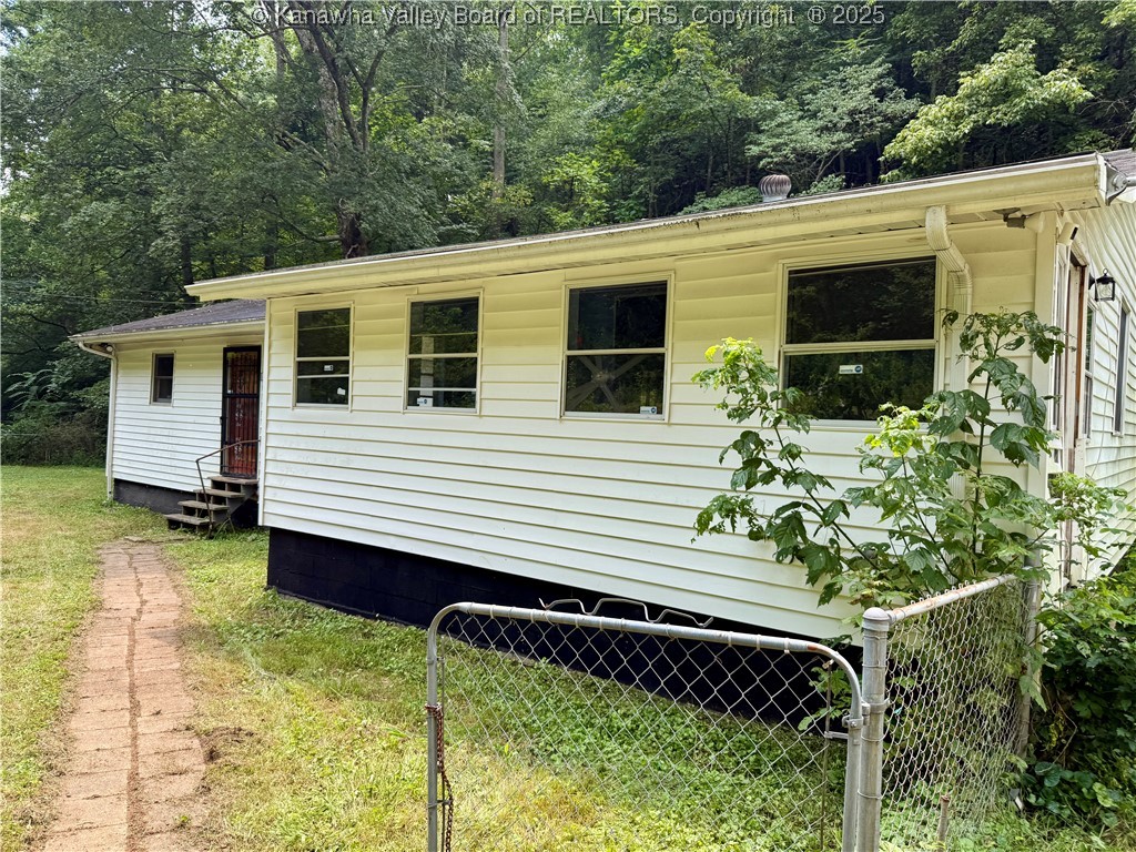 1749 Chapps Fork Road Charleston, WV 25312 - Photo 32 of 42 Gallery Image 32