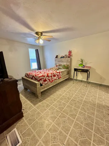 $190,000 | 221 Woodville Highway, Crawfordville, FL 32327