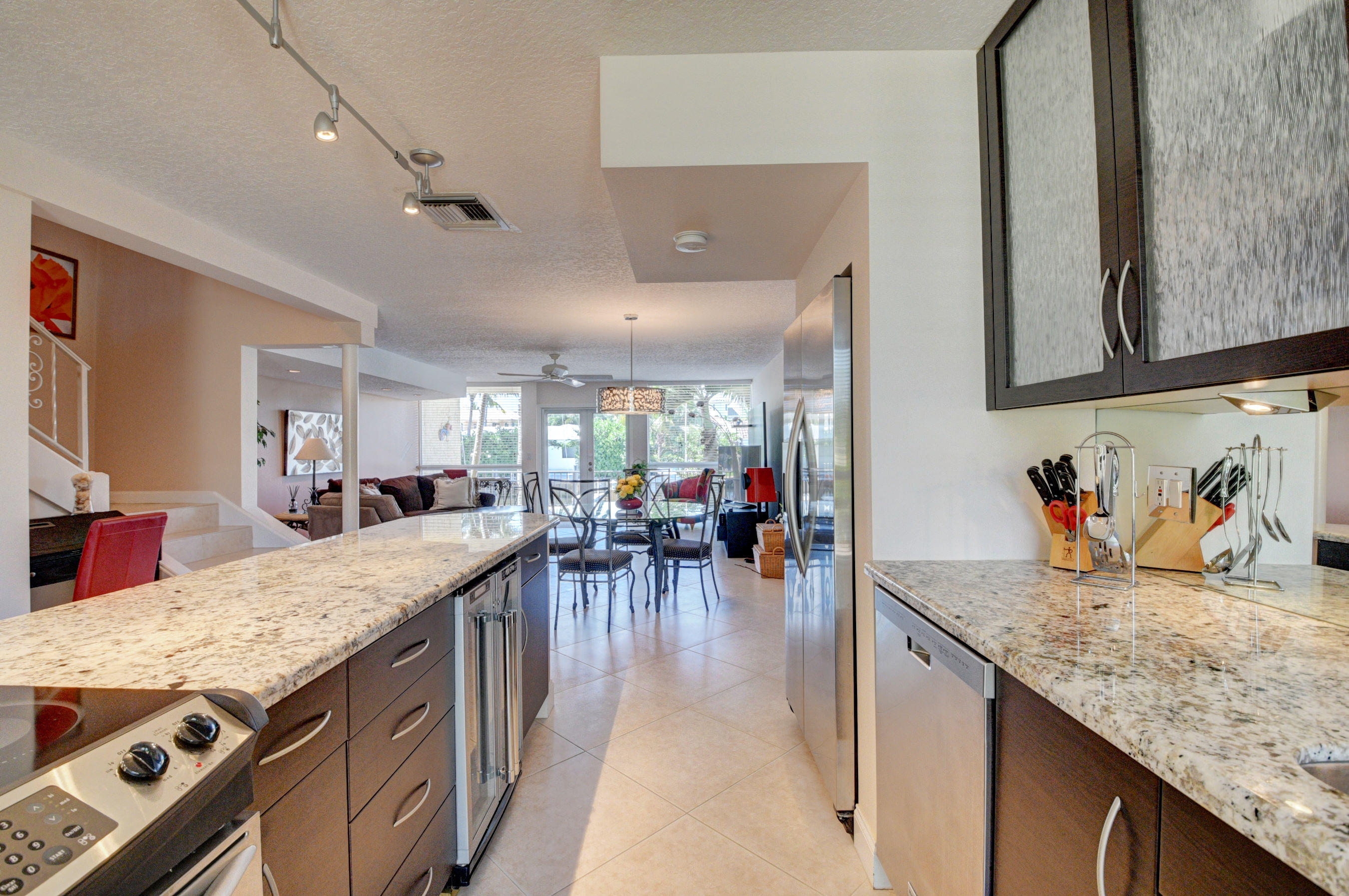 780 Jeffery Street, Unit 1 Boca Raton, FL 33487 - Photo 16 of 53 DSC_4345_6_7_8_9