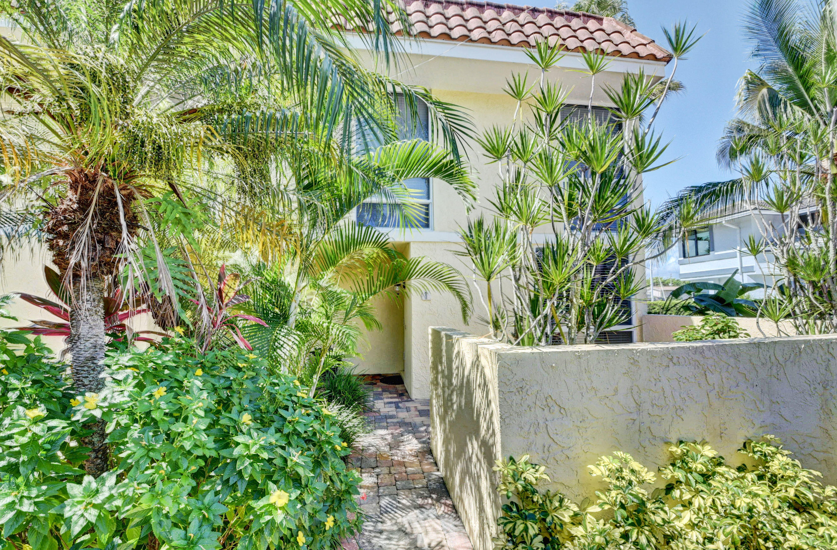780 Jeffery Street, Unit 1 Boca Raton, FL 33487 - Photo 7 of 53 DSC_4295_6_7_8_9
