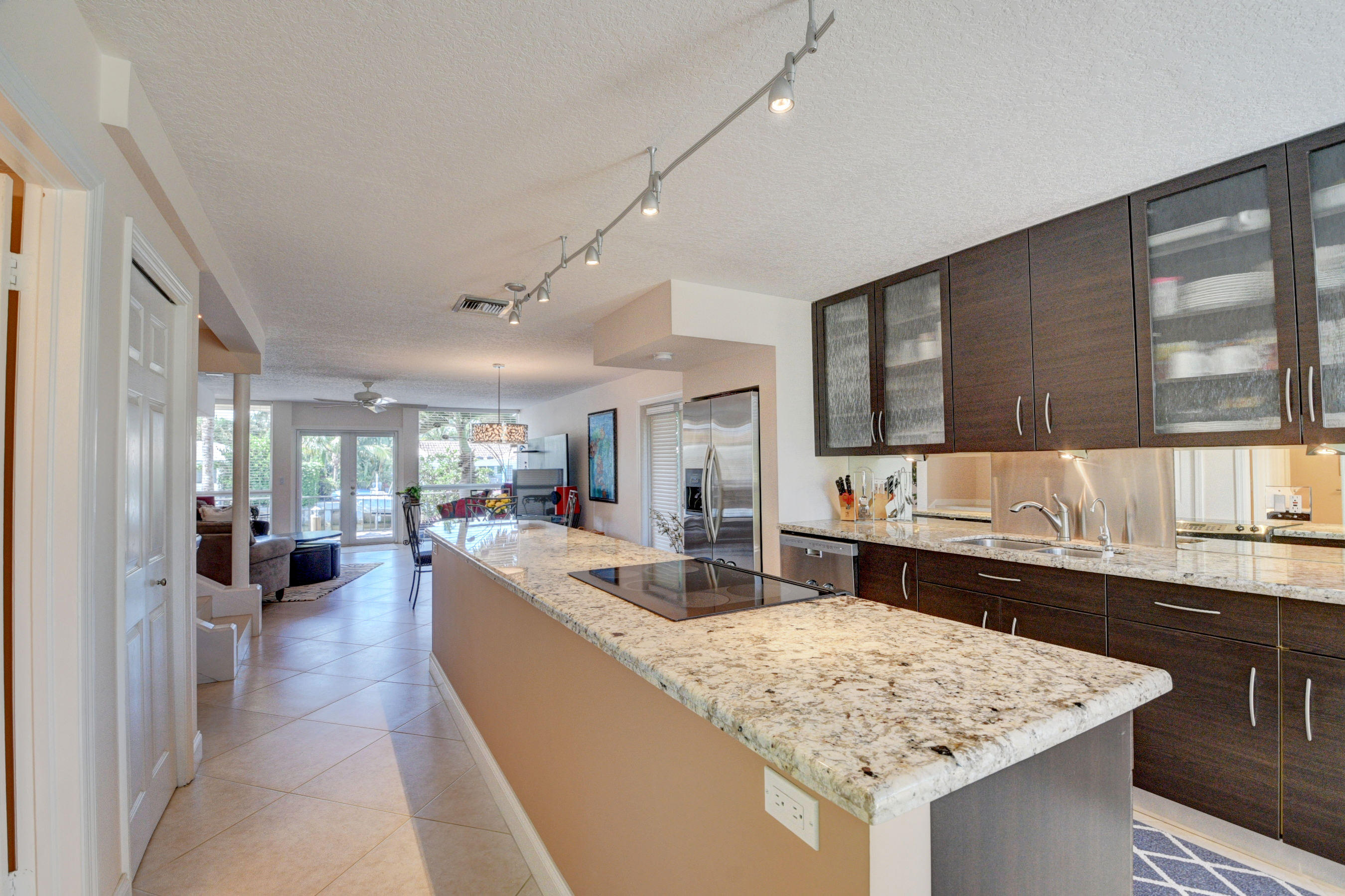 780 Jeffery Street, Unit 1 Boca Raton, FL 33487 - Photo 10 of 53 DSC_4315_6_7_8_9