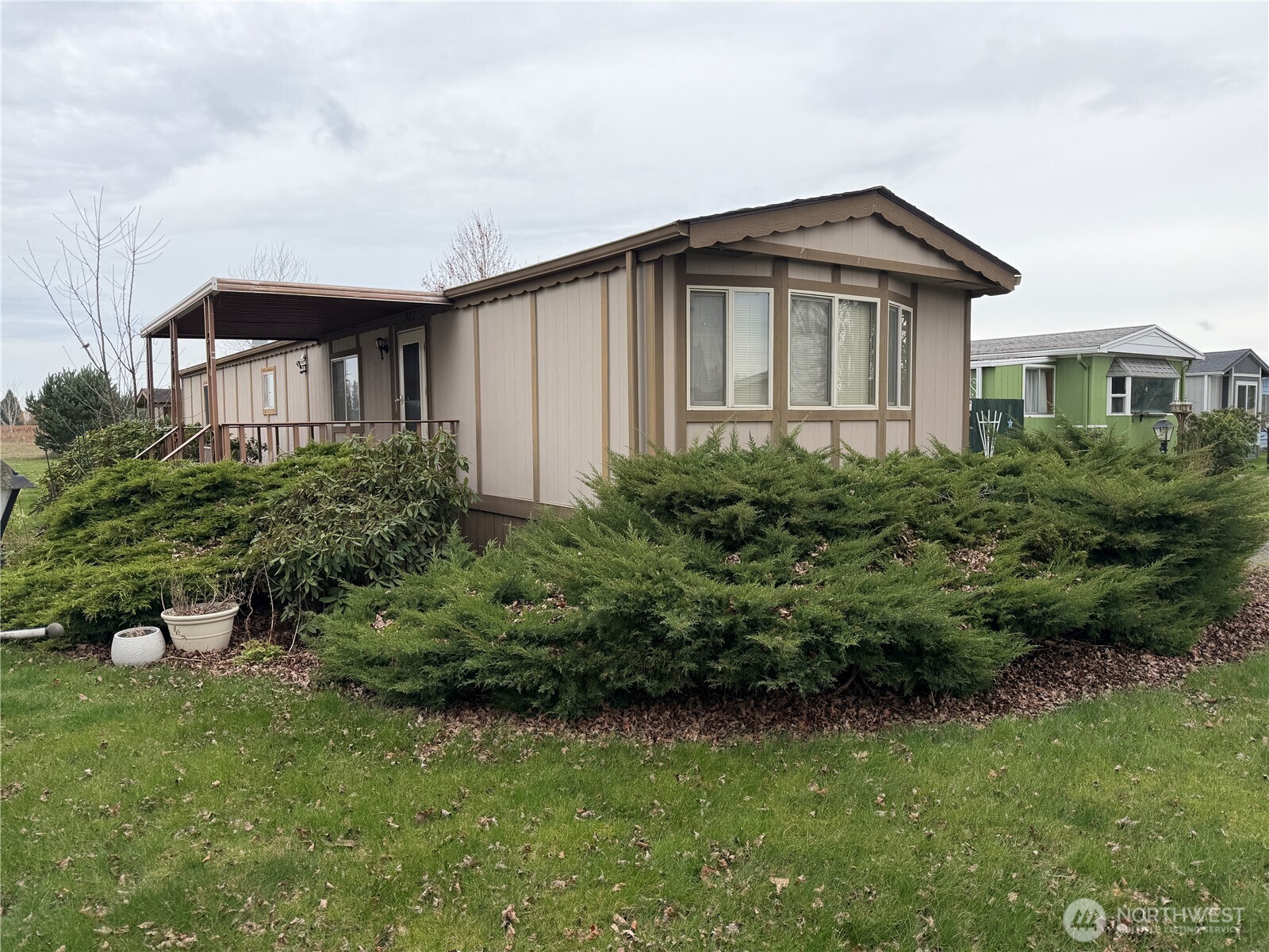 380 East Pole Road, Unit 13 Lynden, WA 98264 - Photo 2 of 23