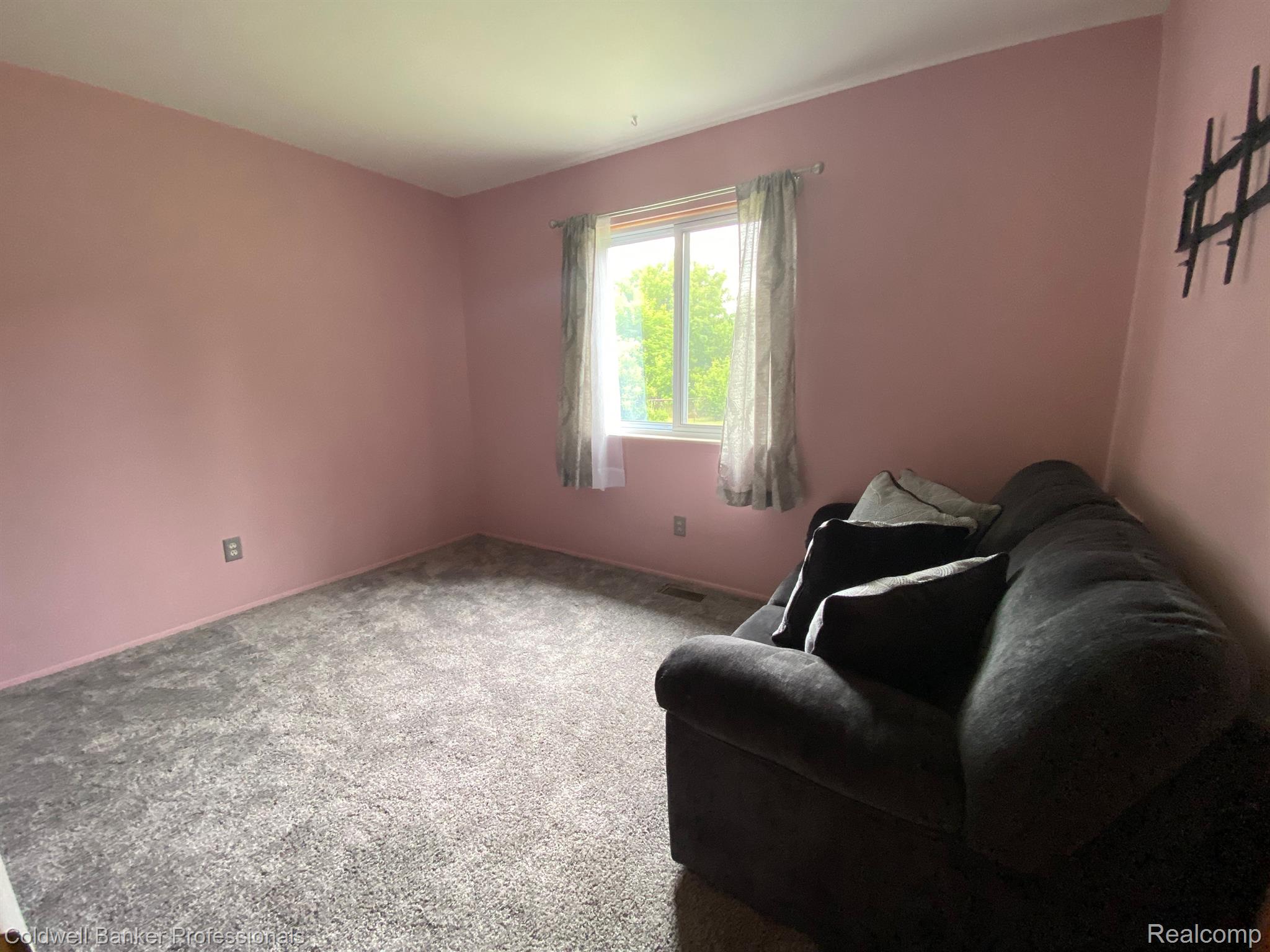 2423 Peppermill Road Lapeer, MI 48446 - Photo 15 of 26 Gallery Image 15