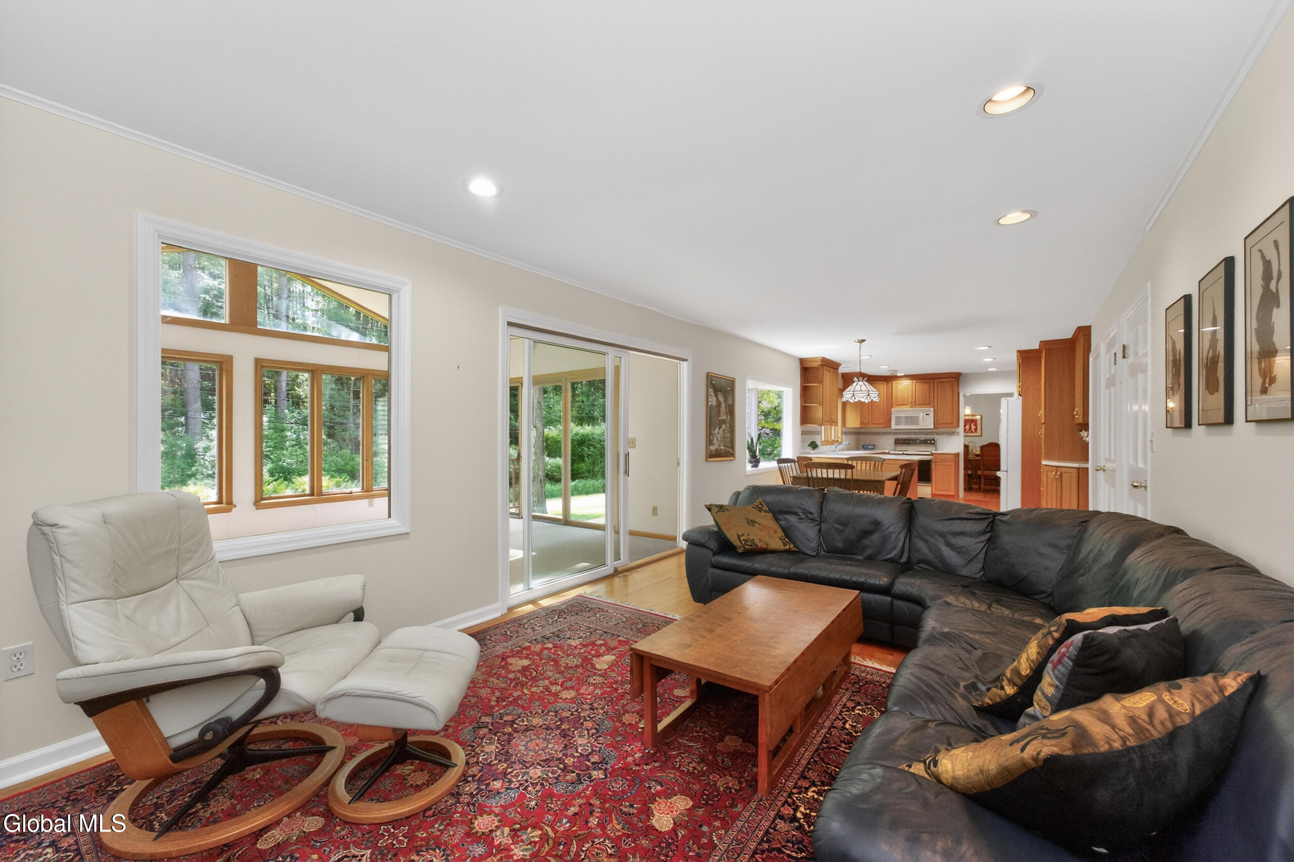 1222 Hempstead Road Niskayuna, NY 12309 - Photo 26 of 52 5 Familyroom 3