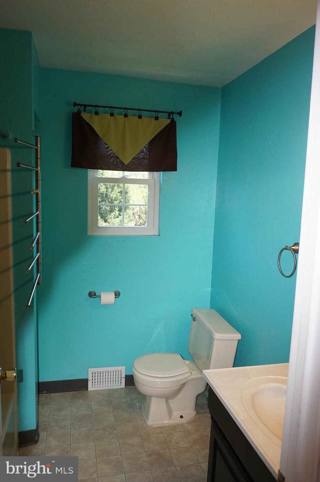 1917 Powder Mill Road York, PA 17402 - Photo 16 of 25 Gallery Image 16