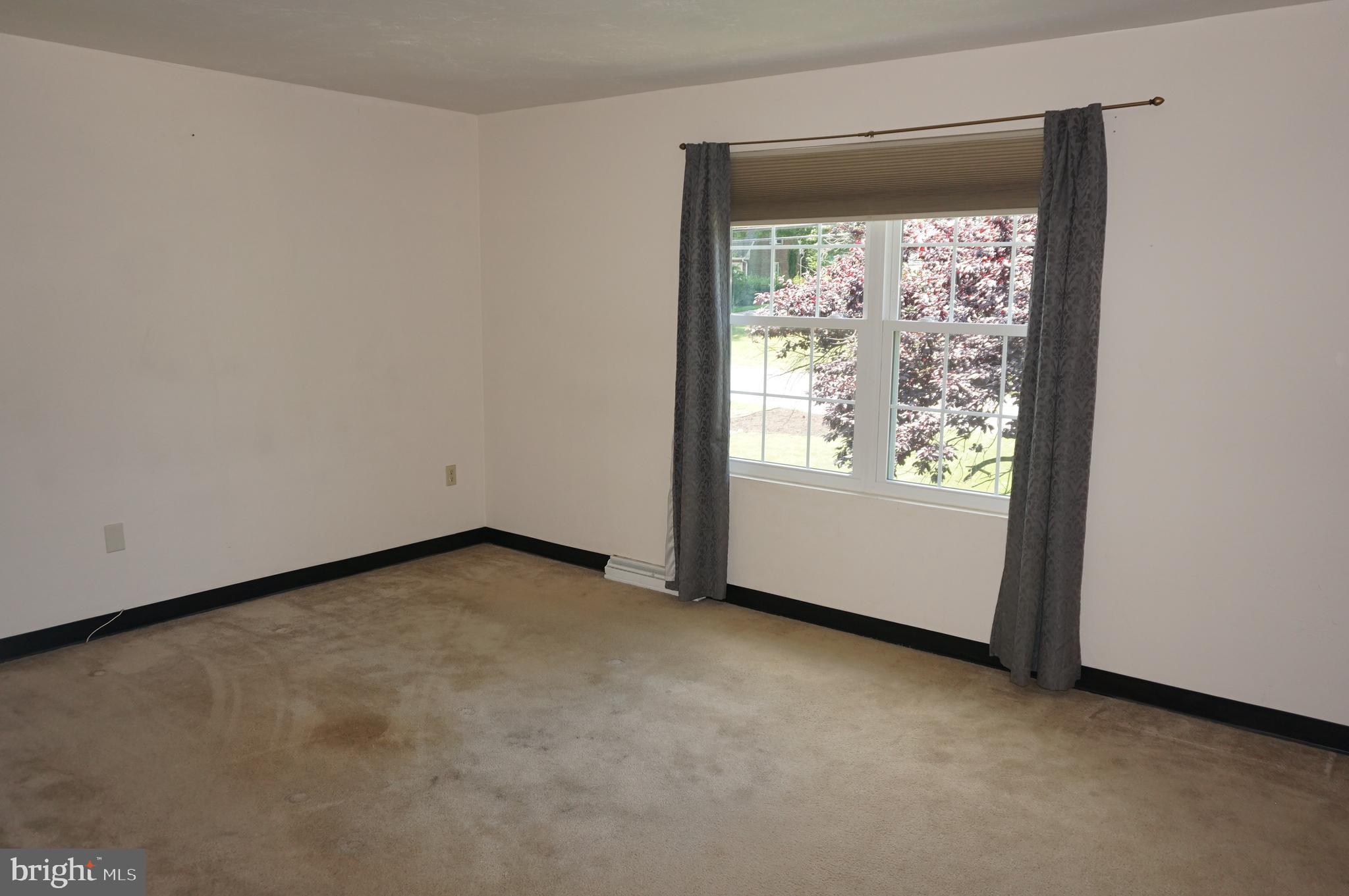 1917 Powder Mill Road York, PA 17402 - Photo 10 of 25 Gallery Image 10