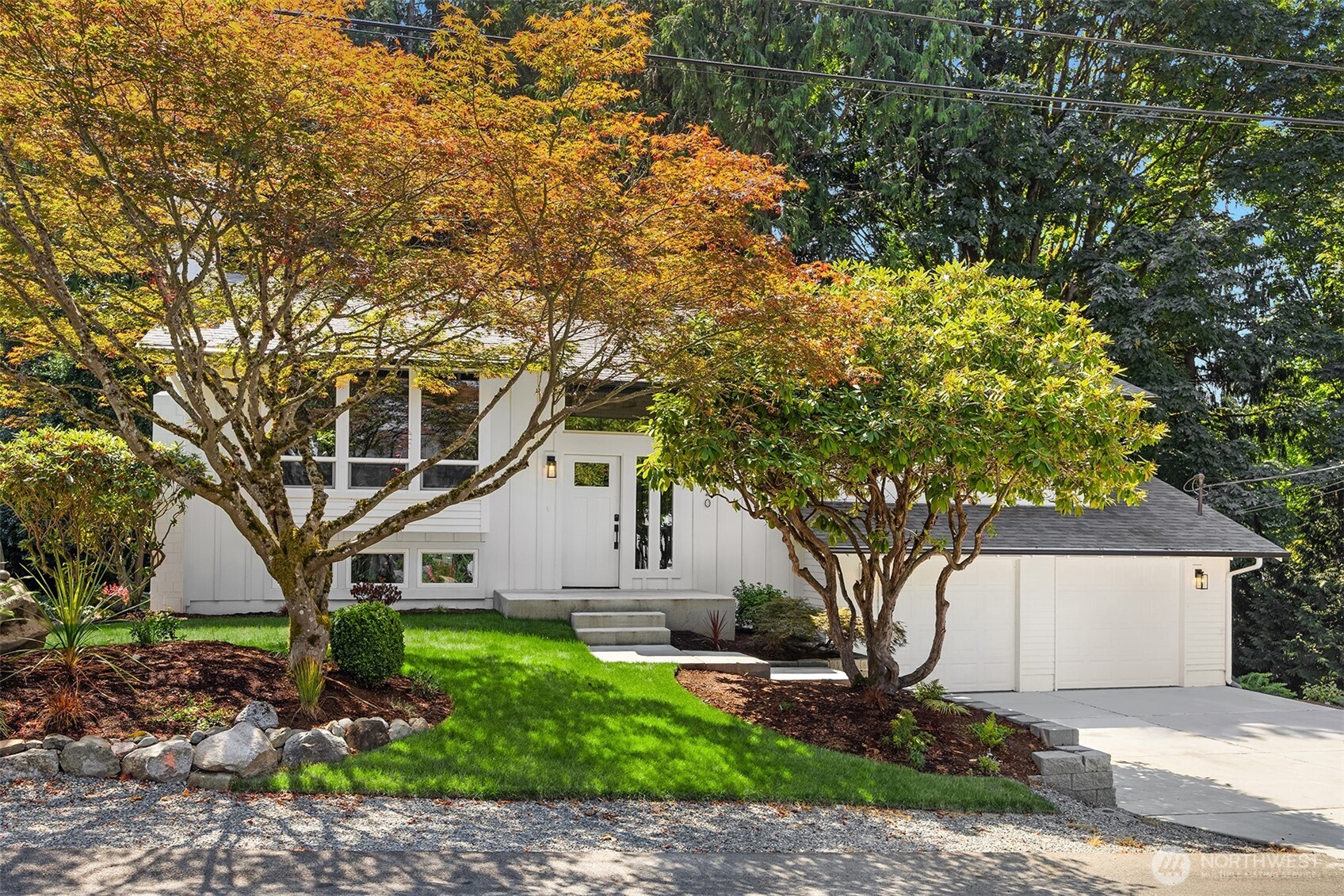 8820 194th Street Southwest Edmonds, WA 98026 - Photo 3 of 40 Gallery Image 3