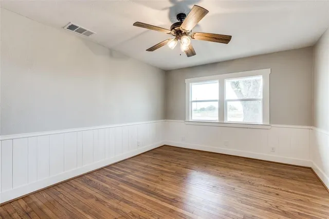 $2,500 | 3232 Farm To Market Road 1181, Ennis, TX 75119