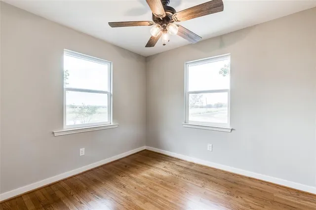 $2,500 | 3232 Farm To Market Road 1181, Ennis, TX 75119