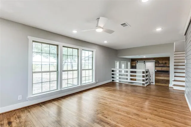 $2,500 | 3232 Farm To Market Road 1181, Ennis, TX 75119