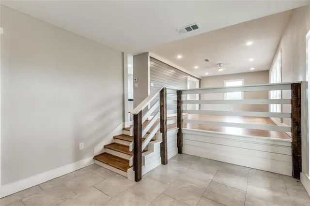 $2,500 | 3232 Farm To Market Road 1181, Ennis, TX 75119