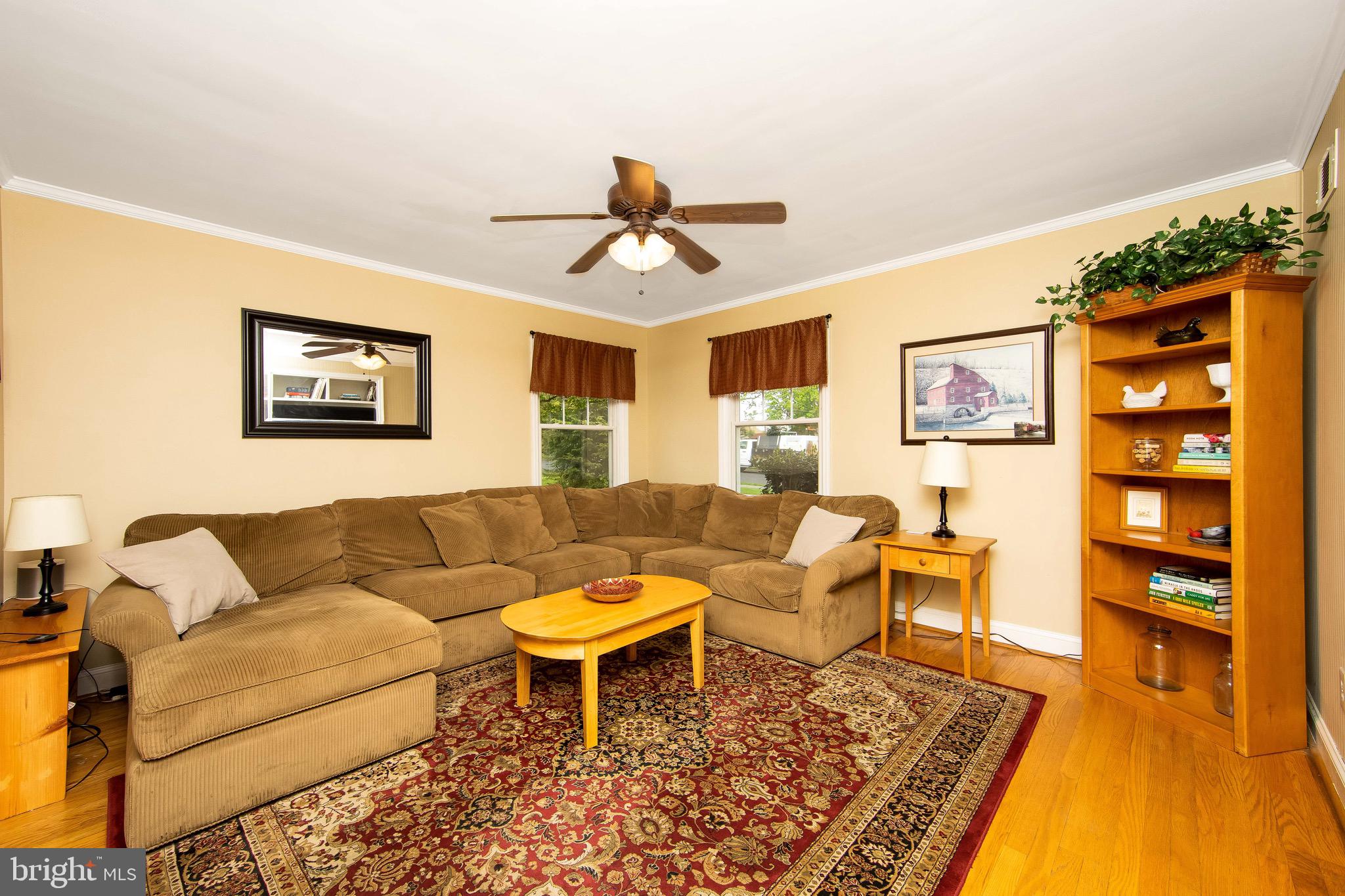 1200 Media Road Cherry Hill, NJ 08002 - Photo 13 of 47 Family Room w/built ins