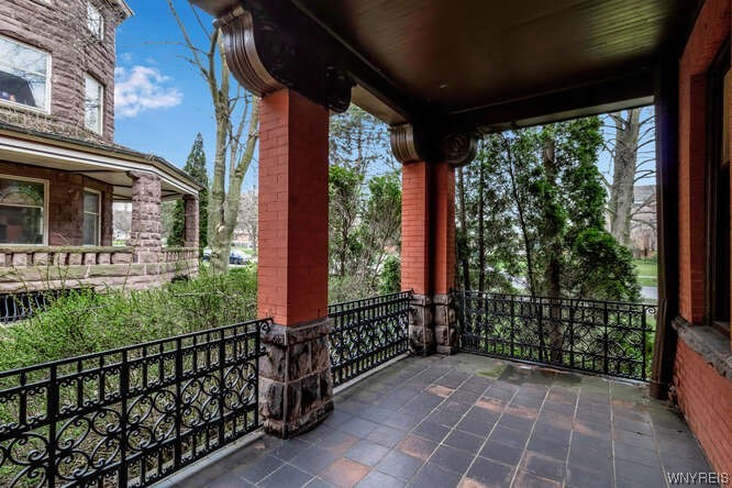 405 & 405 R Linwood Avenue Buffalo, NY 14209 - Photo 13 of 34
