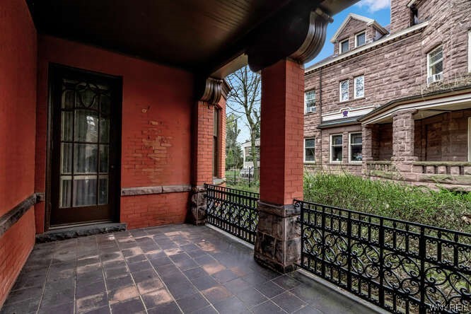 405 & 405 R Linwood Avenue Buffalo, NY 14209 - Photo 14 of 34