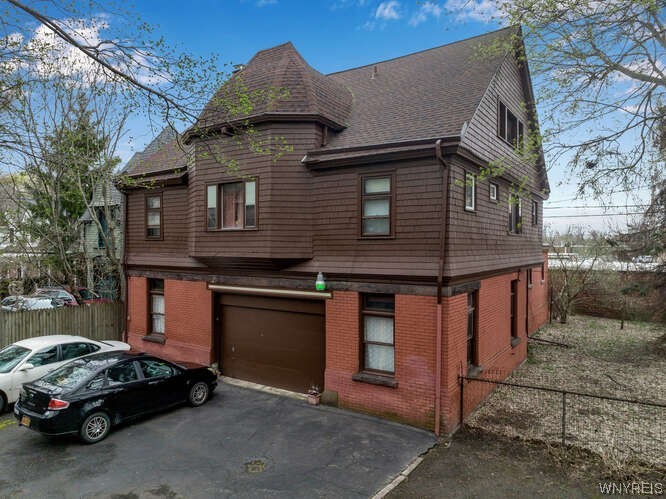 405 & 405 R Linwood Avenue Buffalo, NY 14209 - Photo 2 of 34