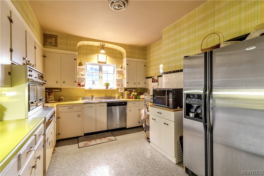 405 & 405 R Linwood Avenue Buffalo, NY 14209 - Photo 24 of 34