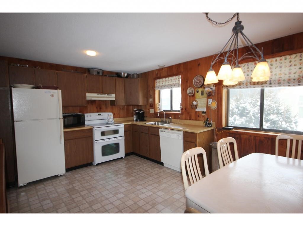 2 A Dover Green Loop, Unit A Dover, VT 05356 - Photo 8 of 10 Gallery Image 8