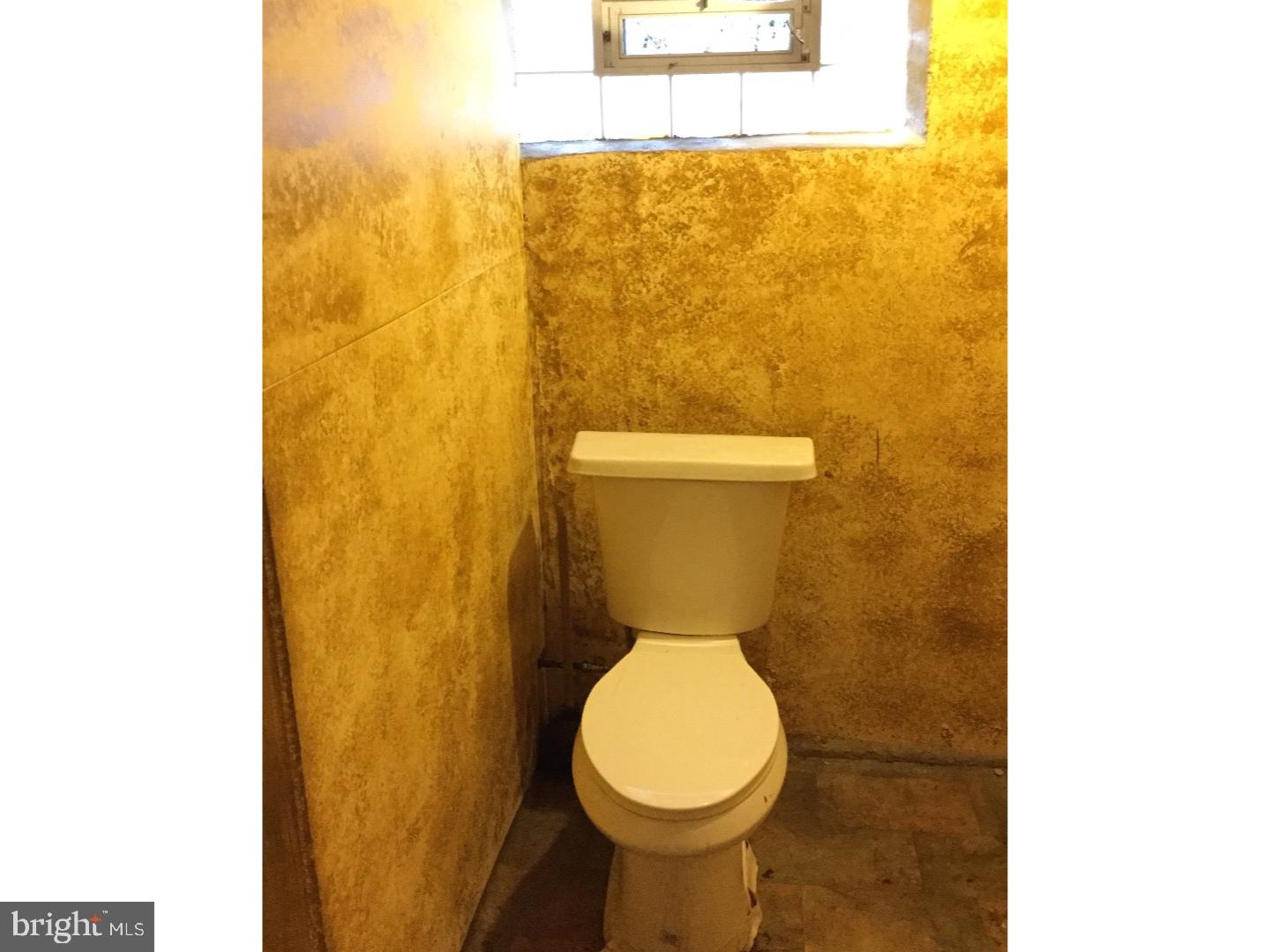 64 Gilpin Road Upper Darby, PA 19082 - Photo 12 of 21 Bathroom
