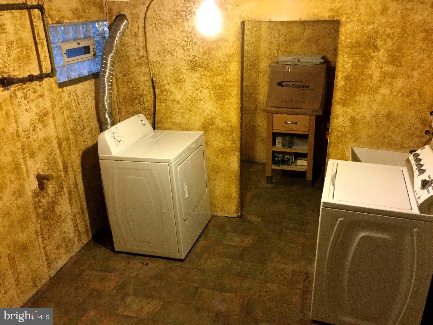 64 Gilpin Road Upper Darby, PA 19082 - Photo 10 of 21 Laundry Room