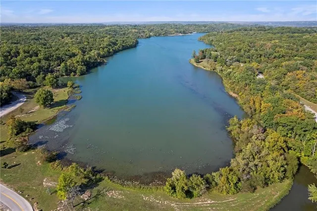 $155,000 | 10121 Countryside Drive, Kansas City, KS 66109