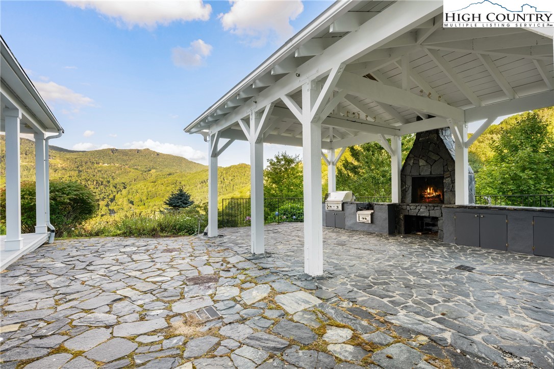 410-560 Puckett Road Banner Elk, NC 28604 - Photo 11 of 50 a view of a porch