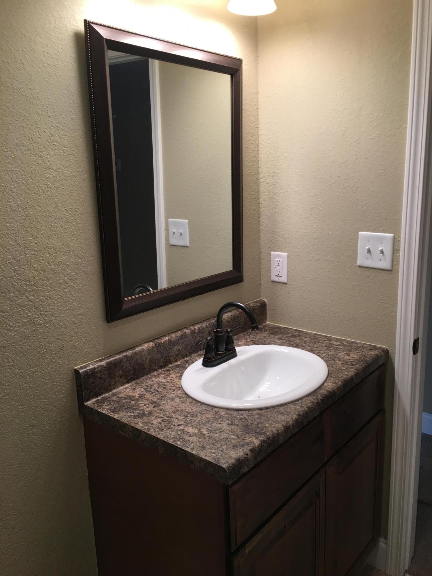 3107 Arthur Walker Road Maryville, TN 37803 - Photo 10 of 12 Hall Bath