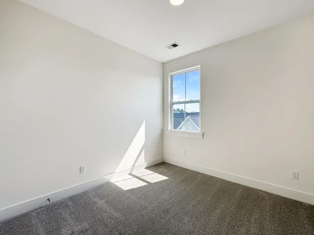 $2,300 | 258 Symphony Avenue, Summerville, SC 29486