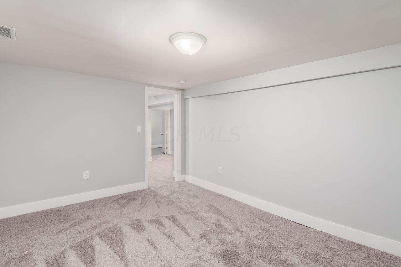 2549 Howey Road Columbus, OH 43211 - Photo 18 of 28 g_howey_rd-56