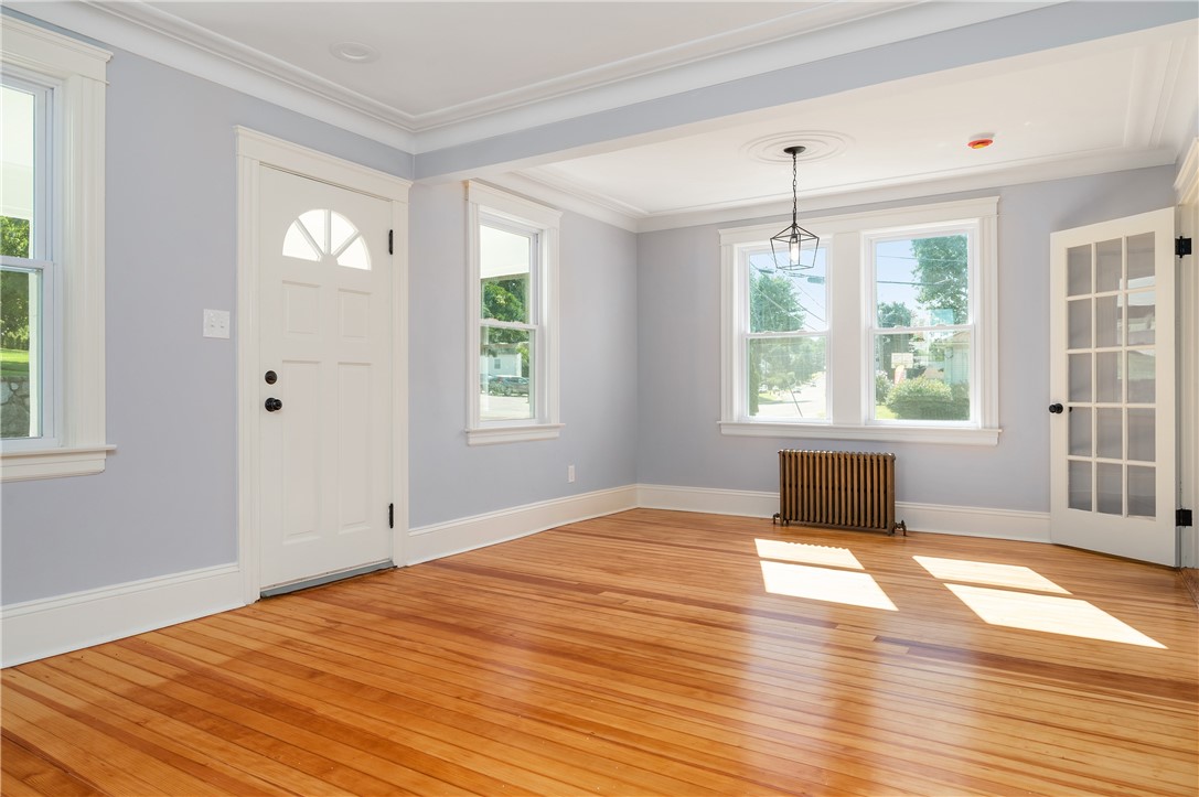 4096 Mendon Road Cumberland, RI 02864 - Photo 15 of 32