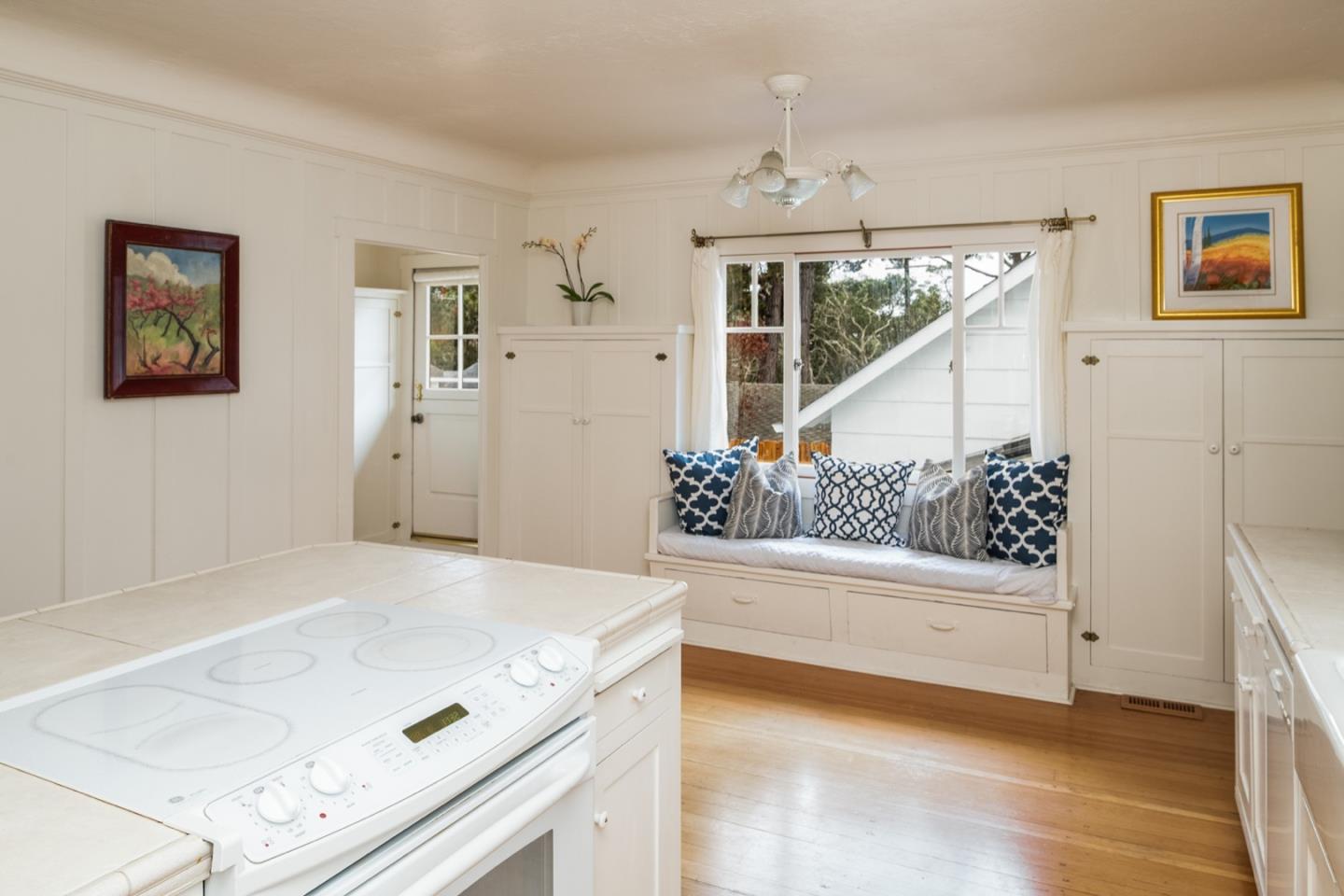 0 Northwest Nw Corner Carmel, CA 93921 - Photo 7 of 17 a view of kitchen and front door