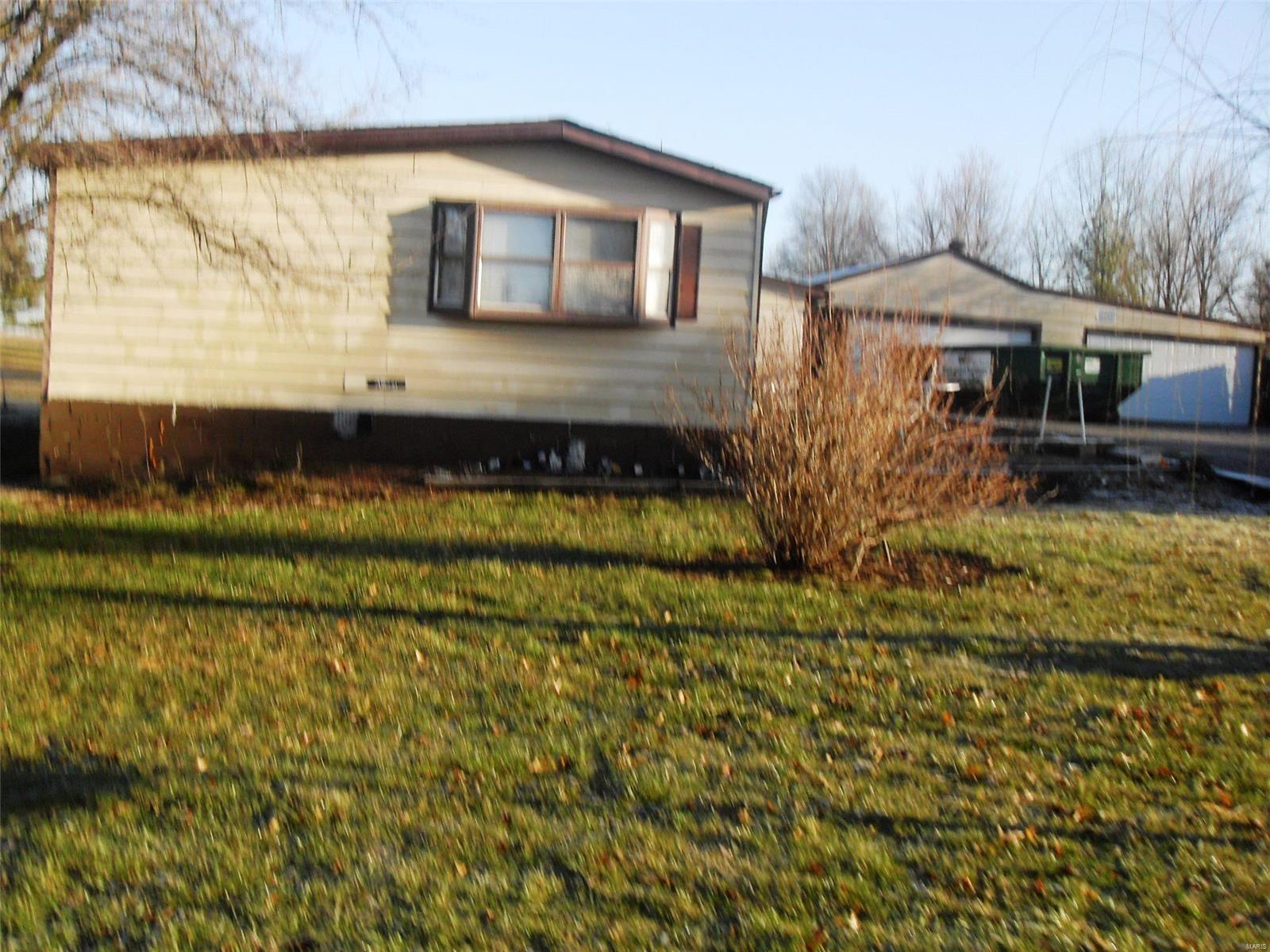 20928 Meadow View Road Highland, IL 62249 - Photo 20 of 24