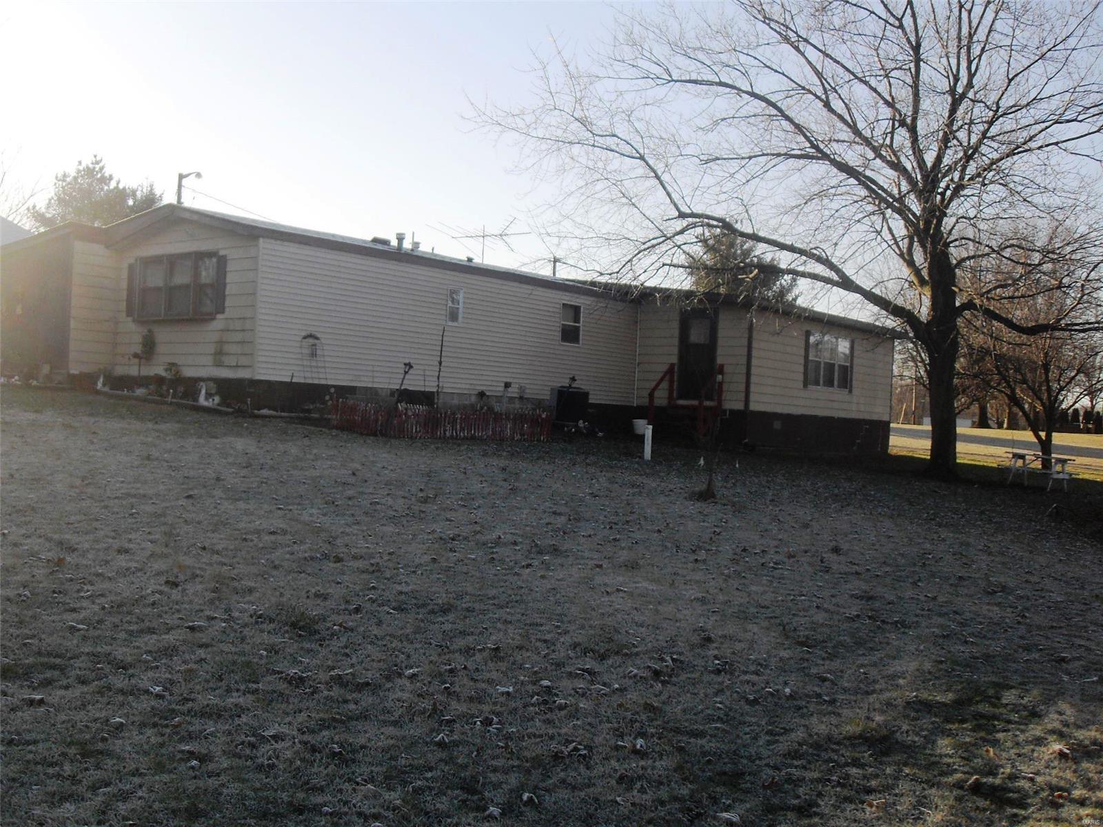 20928 Meadow View Road Highland, IL 62249 - Photo 23 of 24