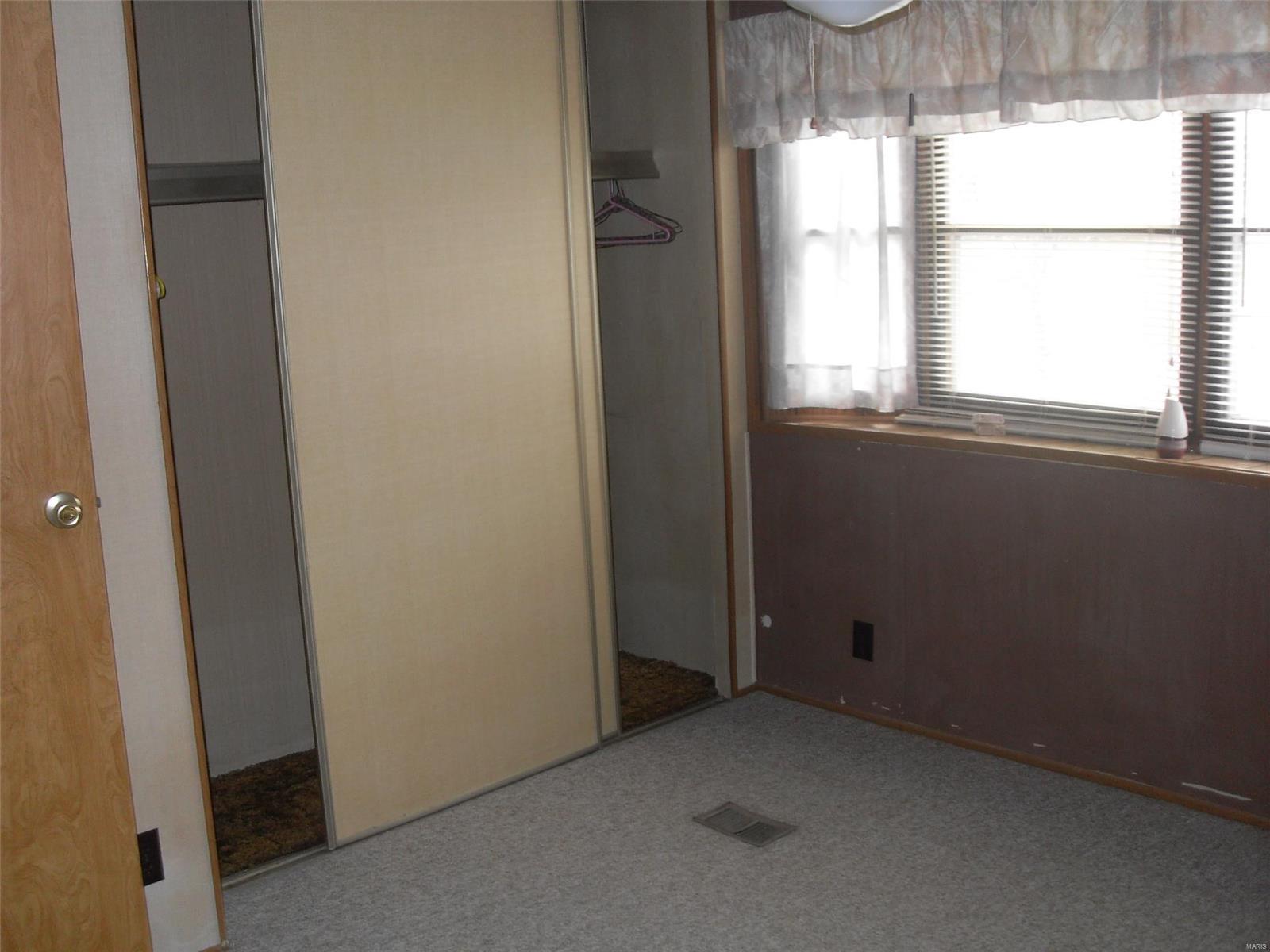 20928 Meadow View Road Highland, IL 62249 - Photo 7 of 24