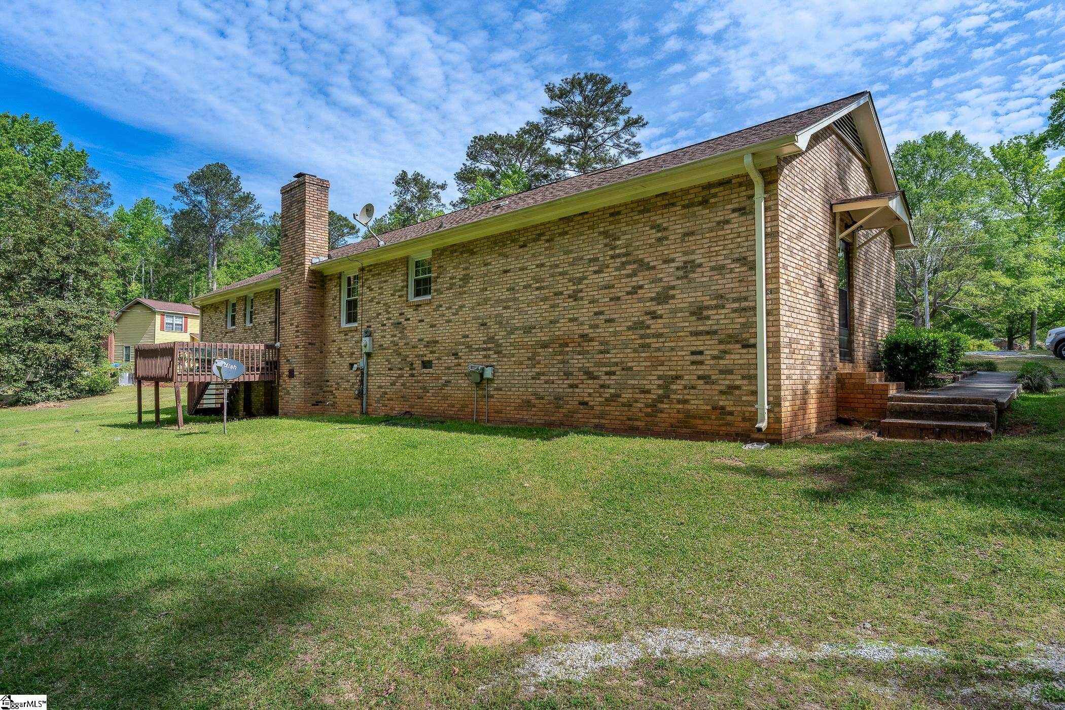 103 Manning Court Greenwood, SC 29649 - Photo 27 of 33
