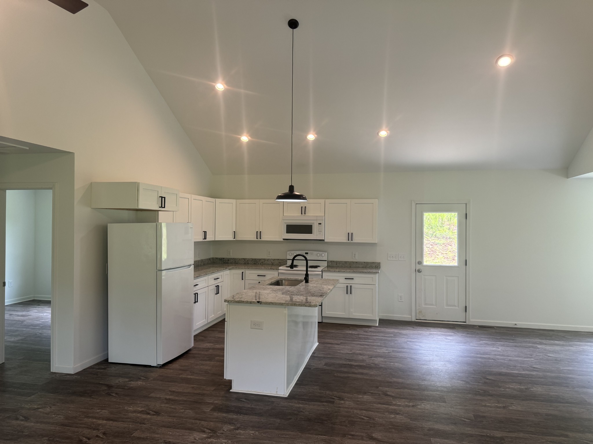 2075 Collier Road Cornersville, TN 37047 - Photo 3 of 25