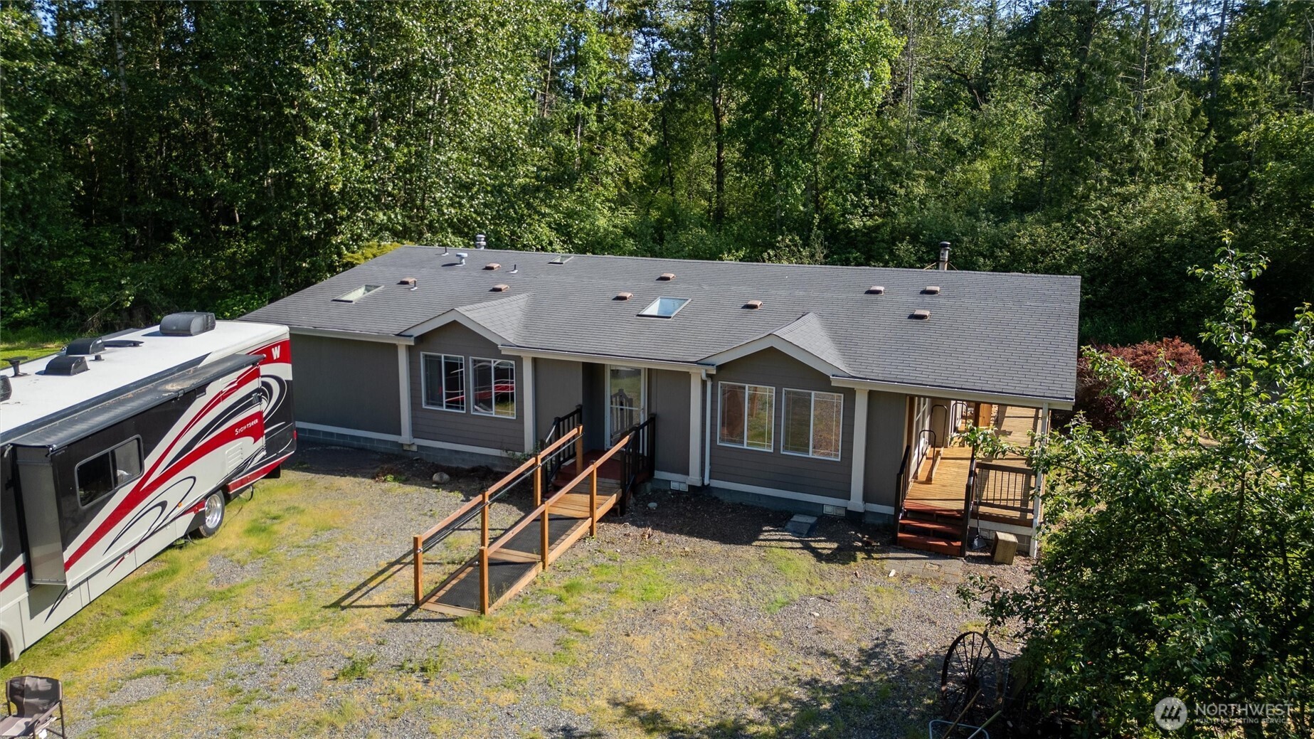 1215 East Smith Road Bellingham, WA 98226 - Photo 21 of 40 Gallery Image 21