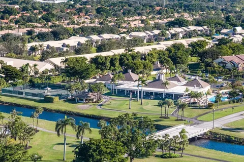 $325,000 | 5120 Golfview Court, Unit 1722, Delray Beach, FL 33484