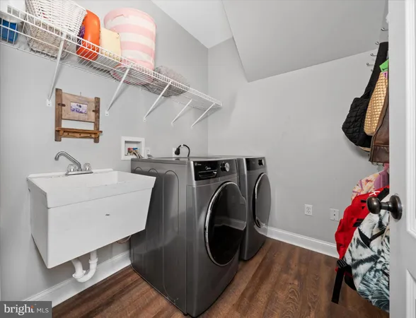 $989,000 | 107 Bohemia Mill Pond Drive, Middletown, DE 19709