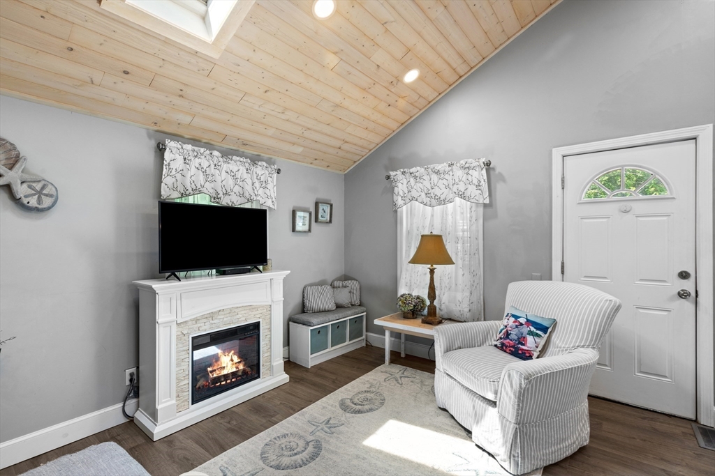 9 Shore Garden Road Hull, MA 02045 - Photo 19 of 39