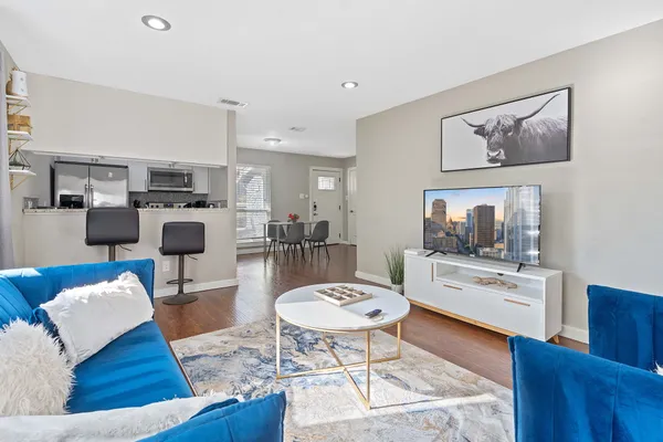 $2,000 | 1906 Valley Hill Circle, Unit A, Austin, TX 78741