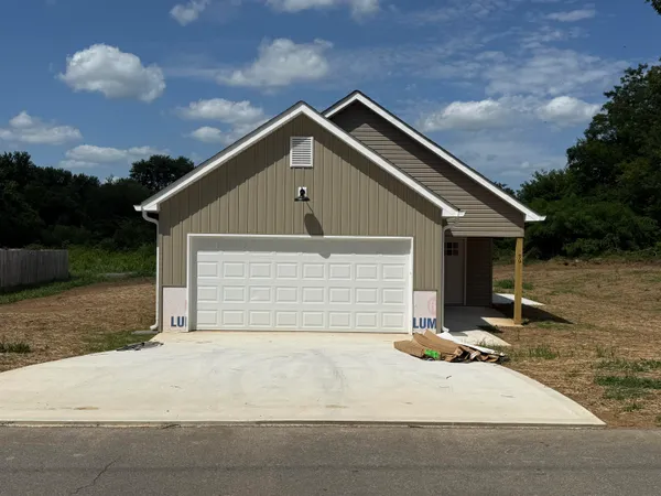 $240,000 | 90 Cleveland Avenue, Pikeville, TN 37367
