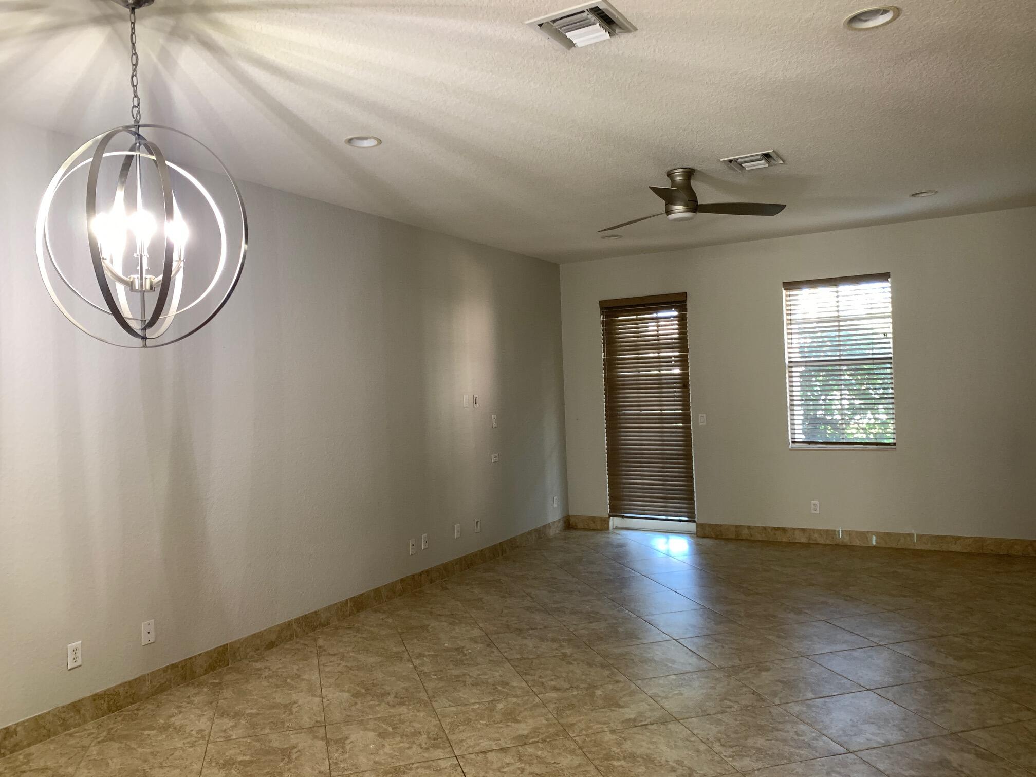 147 Mulligan Place Jupiter, FL 33458 - Photo 3 of 12 image5