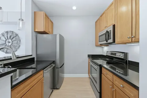 $525,000 | 24 Ave At Port Imperial, Unit 230, West New York, NJ 07093