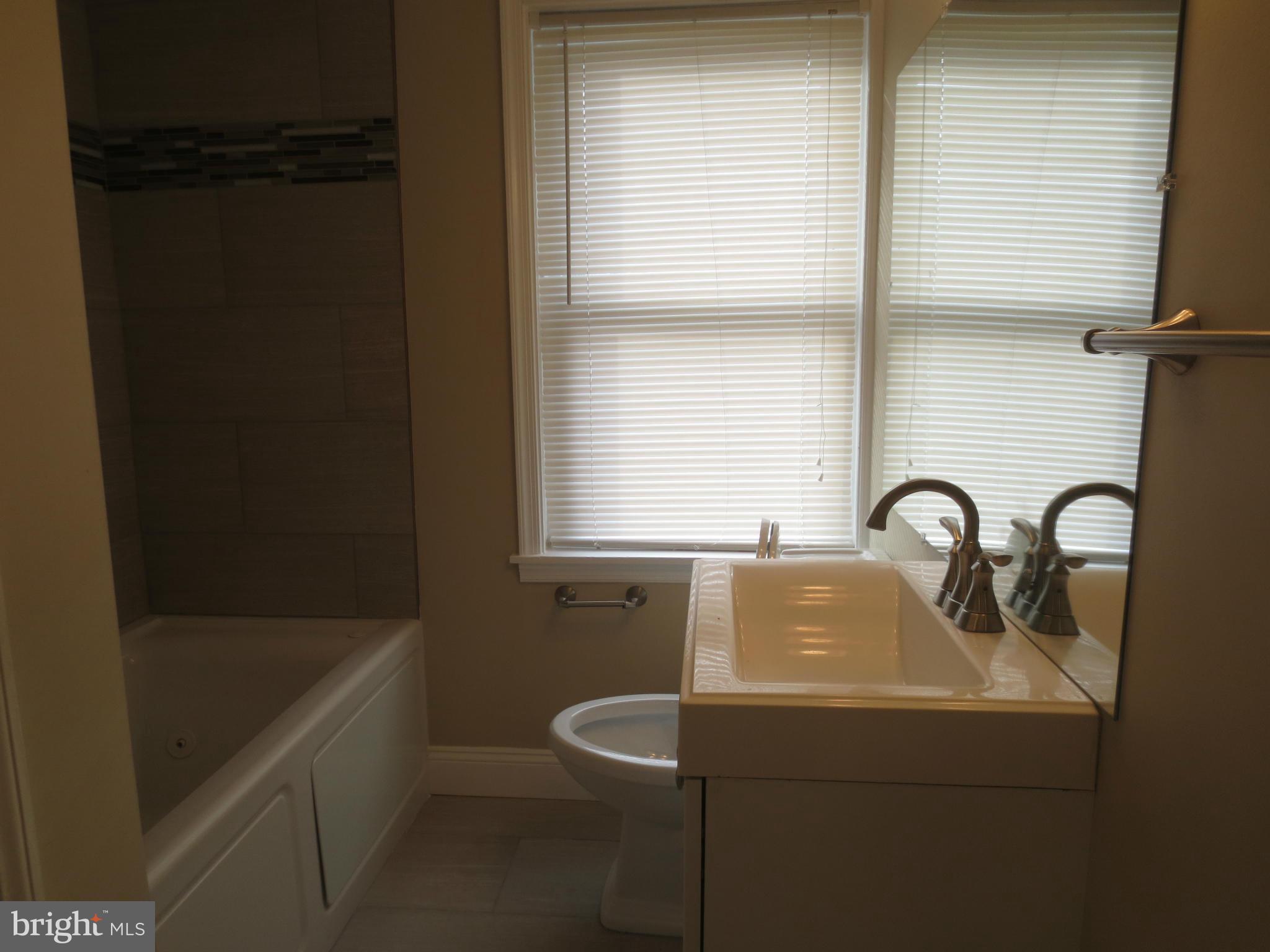 3807 Monterey Road Baltimore, MD 21218 - Photo 12 of 29 Cool Color Scheme